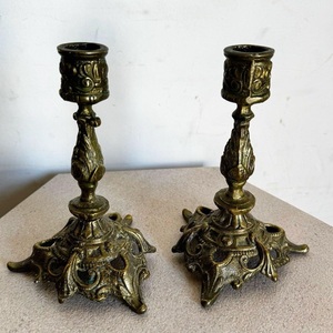 Bougeoir en laiton et aluminium fait main, style « Old Money », finition haut de gamme, style moderne, décoration d'intérieur haut de gamme - Product Image 1