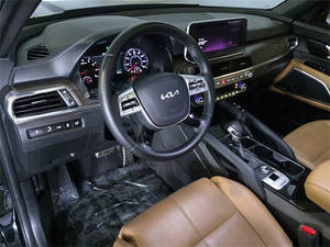 Kia Telluride SX 2022, Vagoneta Eléctrica, Tracción Trasera, Caja de Cambios Automática, Asientos de Cuero, Cámara Trasera, Volante a la Izquierda, NEDC 101-200 km - Product Image 6