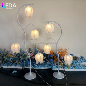 Lámpara de Techo LEDA de Metal Blanco con Forma de Lirio de los Valles, Lámpara LED para Pasillo, Decoración de Escenarios para Bodas y Fiestas - Product Image 3