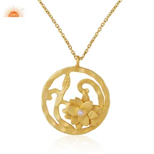 Desain Terbaik kuningan 18k Flash berlapis emas kubik zirkon bunga liontin kalung untuk wanita Demi Perhiasan bagus produsen