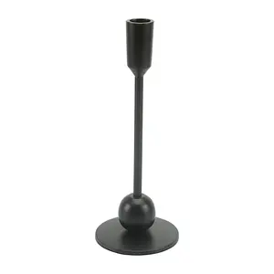 Bougeoir design de luxe moderne fait à la main en aluminium fini noir pour la décoration intérieure et les occasions de Noël - Product Image 1