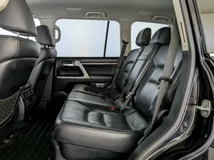 2019 LAND CRUIZER 200 SERIES <b>RESTYLING</b> 2 Low Mileage Sound Engine AUTOMATIC Transmission Panoramic roof lights Ready to - Product Image 6