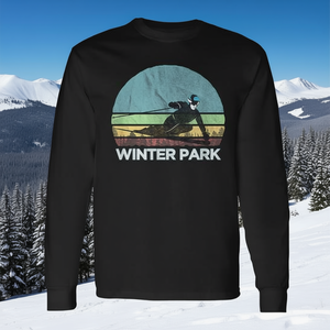Camiseta de Manga Larga Retro Vintage con Ilustración de Esquí en Winter Park, Diseño Acogedor y Promocional de Winter Park CO - Product Image 3