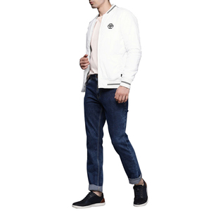 Chaqueta universitaria Lisa para hombre con logotipo personalizado Manga de cuero de ajuste regular Chaqueta universitaria ajustada personalizable de invierno para hombre - Product Image 1