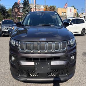 Jeep Compass Latitude 2022 Propre et Abordable - Product Image 1