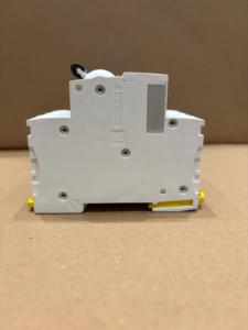 Schneider Acti 9 iC60N-ตัวแบ่งวงจรขนาดเล็ก-3P-3A - C A9F74303โค้ง - Product Image 6