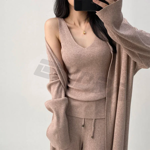 Ensemble de vêtements de détente en tricot confortable de luxe 3 pièces Dahlias et ensemble de salon doux et confortable pour femmes vente en gros de mode de haute qualité - Product Image 3