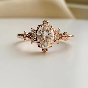 Anillo de diamante cultivado en laboratorio de corte ovalado, anillo de oro único de 14K para novia romántica, anillo de compromiso de fantasía caprichosa, joyería fina de oro - Product Image 1