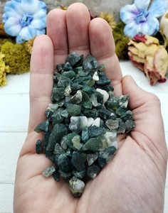 Chips de cristal de ágata musgo natural al por mayor, piedra preciosa tallada, grava para decoración del hogar, roca curativa, estilo de amor a granel en bruto - Product Image 5