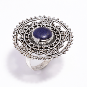 แหวนเงินแท้ 925 ลายฉลุ ประดับด้วยพลอยลาพิส ลาซูลี รูปทรงวงรี แบบวินเทจ |   เครื่องประดับหินสีน้ำเงินทำมือ - Product Image 1
