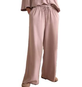 2025 nouveau Design broderie personnalisée et polaire couleur Pure lâche directement avec poches latérales pantalon de survêtement évasé pour femmes - Product Image 4