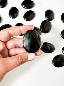 Piedra de pulgar de obsidiana negra Natural de alta calidad, piedra tallada de Reiki, piedra de preocupación, piedra preciosa de ágata semipreciosa para masaje metafísico - Product Image 5