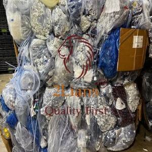 Juegos Médicos de PVC 2Lians en Fardos, Transparentes, Origen Estadounidense, Reciclados - Product Image 2