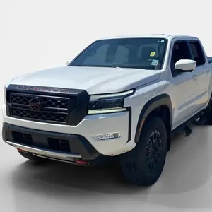 빠른 배달 USED 2020 -2023 닛산 프론티어 픽업 트럭 4WD 가솔린 4x4 새로운화물 트럭 더블 캐빈 픽업 트럭