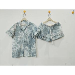 ชุดนอนผ้าฝ้ายพิมพ์ลายดอกไม้สไตล์อินเดียสำหรับฤดูร้อนและฤดูใบไม้ร่วง กางเกงขาสั้นผูกเชือก เซ็กซี่ ความยาวสั้น ชุดลำลอง - Product Image 2