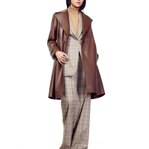 Abrigo de Cuero Tipo Gabardina para Mujer, Piel de Oveja Genuina, Color Marrón, Abrigo Largo de Invierno - Product Image 3