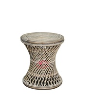 Tabouret de bar en rotin rond avec coussin blanc, style bohème, mobilier de cuisine intérieur, design durable