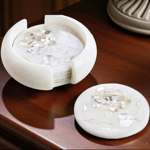 Ensemble de dessous-de-verre en marbre blanc avec incrustation de nacre, dessous-de-verre élégants et artisanaux pour boissons, décoration d'intérieur - Product Image 1