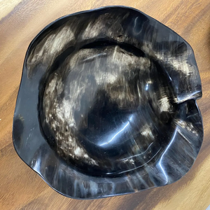 Tazón de Servir Hecho a Mano de Cuerno de Búfalo Natural Pulido, Vajilla Sostenible para Aperitivos de Fiesta, Frutos Secos y Decoración del Hogar - Product Image 3