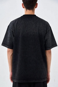 เสื้อยืดโอเวอร์ไซส์ทรงหลวมพิมพ์ลายกรดแบบดิสเทรส พร้อมปักชื่อและโลโก้ตามสั่ง แขนสั้น คอกลม ใส่ได้ทั้งชายและหญิง - Product Image 2