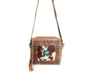 กระเป๋าแฟชั่นสไตล์โบฮีเมียนสำหรับผู้หญิงกระเป๋าสะพายไหล่หนังวัวแท้งานทำมือดีไซน์โบฮีเมียนใหม่ - Product Image 1