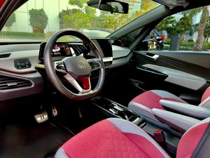 Volkswagen ID.3 con Transmisión Automática, Color Increíble, Superventas - Product Image 5