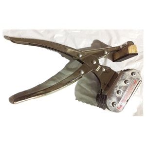 Instruments vétérinaires de qualité supérieure pince à tatouer rotative 4 pinces à tatouer à chaîne machine d'identification du bétail - Product Image 6