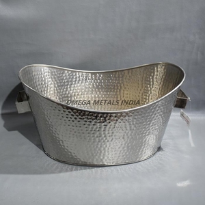 Shaker à cocktails de luxe doré brillant avec un design unique, léger, abordable et parfait pour les aventures en intérieur et en extérieur - Product Image 6