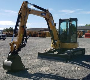 Mini-excavatrice de 12 tonnes 305.5 d'occasion en bon état, sur chenilles, avec moteur Perkins, composants d'engrenage, godet de 3 m³ à vendre - Product Image 1