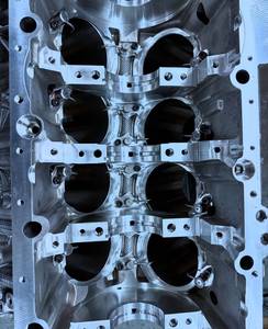 Bloc moteur en aluminium bon marché, métal recyclé, alliage à 99,99 % de pureté, excellent état, à prix avantageux pour l'Arabie Saoudite et les États-Unis - Product Image 1