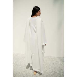 Hijab en mousseline imprimé – Châle léger et respirant en coton brodé floral pour l'été - Product Image 3