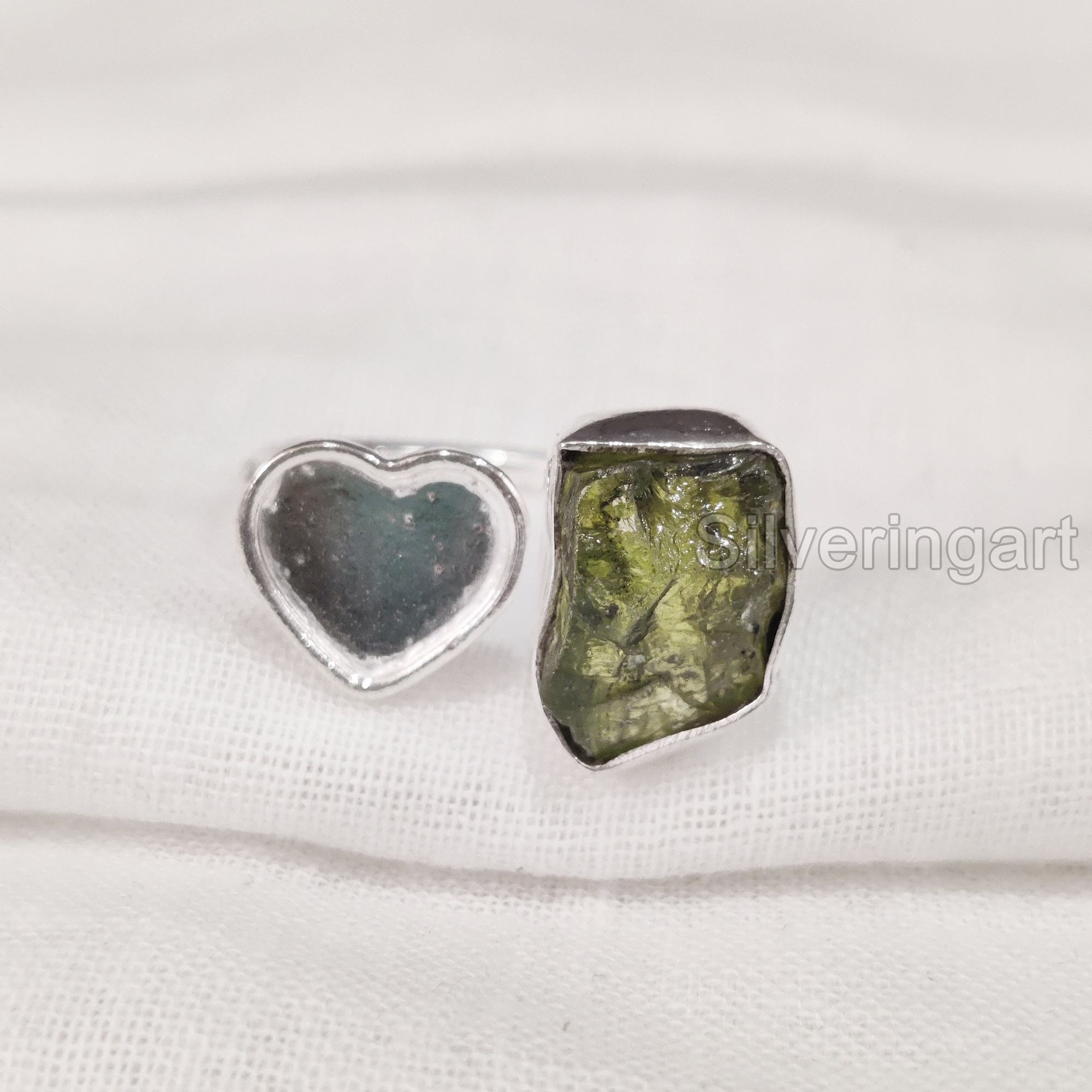 สีเขียว