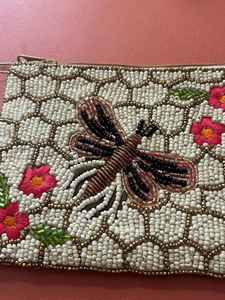 กระเป๋าถือทำมือสไตล์โบฮีเมียนประดับลูกปัดแก้ว MS Handicraft พร้อมปักโลโก้ตามสั่ง กระเป๋าใส่เหรียญประดับลูกปัด แฟชั่นสำหรับผู้หญิง - Product Image 3