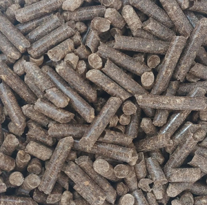 Briquetas de Pellets de Madera de Pino de Alto Rendimiento, Combustible en Barra de 6mm 8mm, Bajo Contenido de Cenizas, Alto Valor Calorífico, Embalaje para Exportación, Uso Industrial - Product Image 4