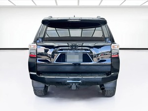 Toyota 4Runner SR5 Premium 2022 d'occasion, faible kilométrage, sans accident, conduite à gauche, prête à être expédiée - Product Image 3