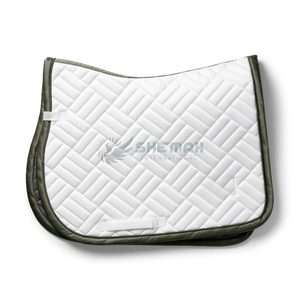 Coussin de cheval anglais matelassé élégant Doublure intérieure douce Tissu durable respirant pour le confort et le soutien des tapis de selle personnalisés - Product Image 4