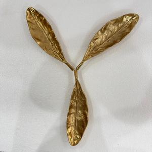 Juego de 3 Tazones de Aluminio de Diseño Clásico Hechos a Mano de Alta Calidad con Acabado Dorado para Fiestas - Product Image 4