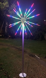 Luces LED de Navidad H: 4,5 M Rgb DMX Calle al aire libre Luz controlada por voz Flujo Decoración Navidad LED Fuegos artificiales Árbol Luz LED - Product Image 4