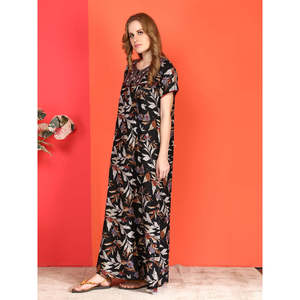 Chemise de nuit Evolve Alpine longue avec poche latérale et broderie au col, en soie tissée, taille élastique, fermeture Carto - Product Image 4