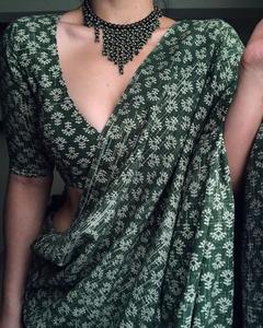 ผ้าส่าหรีดีไซน์ใหม่สำหรับผู้หญิง ใส่ในงานแต่งงาน งานเลี้ยง สวยงามโดดเด่น ผลิตจากผ้าฝ้ายคุณภาพสูง นำเข้า วัสดุผ้าฝ้าย ผู้ผลิตจากอินเดีย - Product Image 3