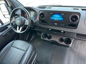 CAMIONETA S-PRINTER USADA PREMIUM 2021, AUTOMÁTICA DE 7 VELOCIDADES - Product Image 2