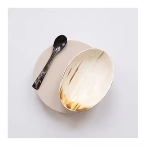 Bols en corne appropriés buffles faits à la main fabriqués à partir de 100% corne de la meilleure qualité parfaite pour les ustensiles de cuisine d'hôtel et la salade domestique - Product Image 1