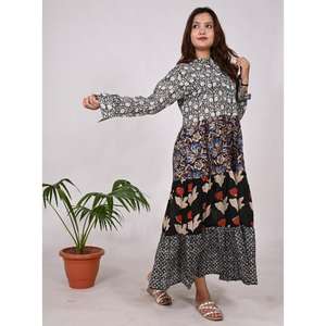 Vestido Maxi hecho a mano para mujer Boho Floral Algodón Patchwork Hasta el suelo Ropa de verano para fiestas Estampados vibrantes - Product Image 5