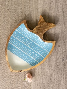 Plato de Madera Tallado a Mano con Forma de Pez - Product Image 3