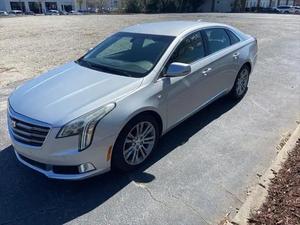 Cadillac STS 2018, berline de luxe, turbo, intérieur foncé, automatique, conduite à gauche, sièges en tissu, toit ouvrant panoramique, caméra arrière 360° - Product Image 4