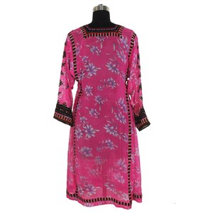 Collection de robes de style afghan en soie brodée vintage de robes banjara balochi brodées à la main robe ethnique Banjara - Product Image 4