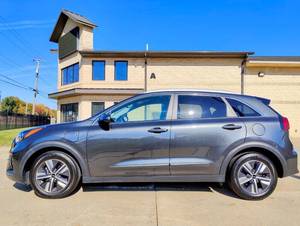 <span class=keywords><strong>Kia</strong></span> <span class=keywords><strong>Niro</strong></span> Plug-in Hybrid LX S d'occasion à bas prix, modèle 2022, à vendre - Product Image 4