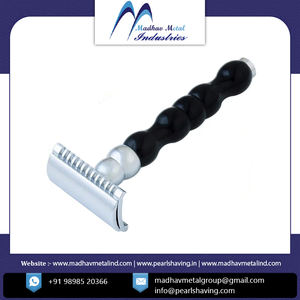 Fournisseur en gros Rasoir de sécurité pour hommes de qualité supérieure avec logo personnalisé - Product Image 2