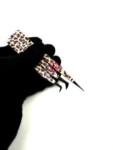 Pinzas para extensión de pestañas Acero inoxidable sólido Leopardo Guepardo Impresión de papel Logotipo personalizado Recubierto de papel Durable Agarre perfecto - Product Image 4