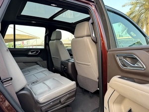 USATO 2023 Chevrolet Tahoe LS Specifiche GCC SUV 8 Posti 4000+cc Benzina 8 Cilindri 4WD Guida a Sinistra Trasmissione Automatica - Product Image 5